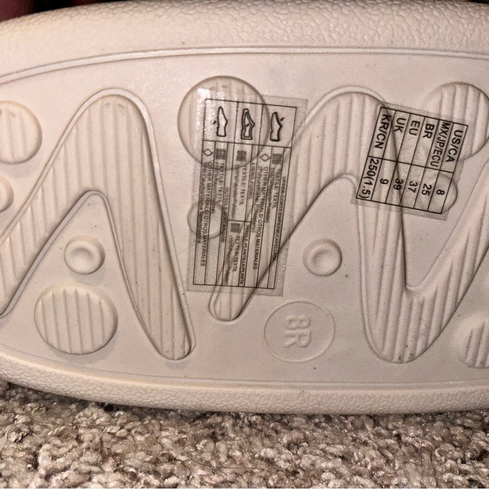 Hello kitty snow boots - Picture 4 of 4